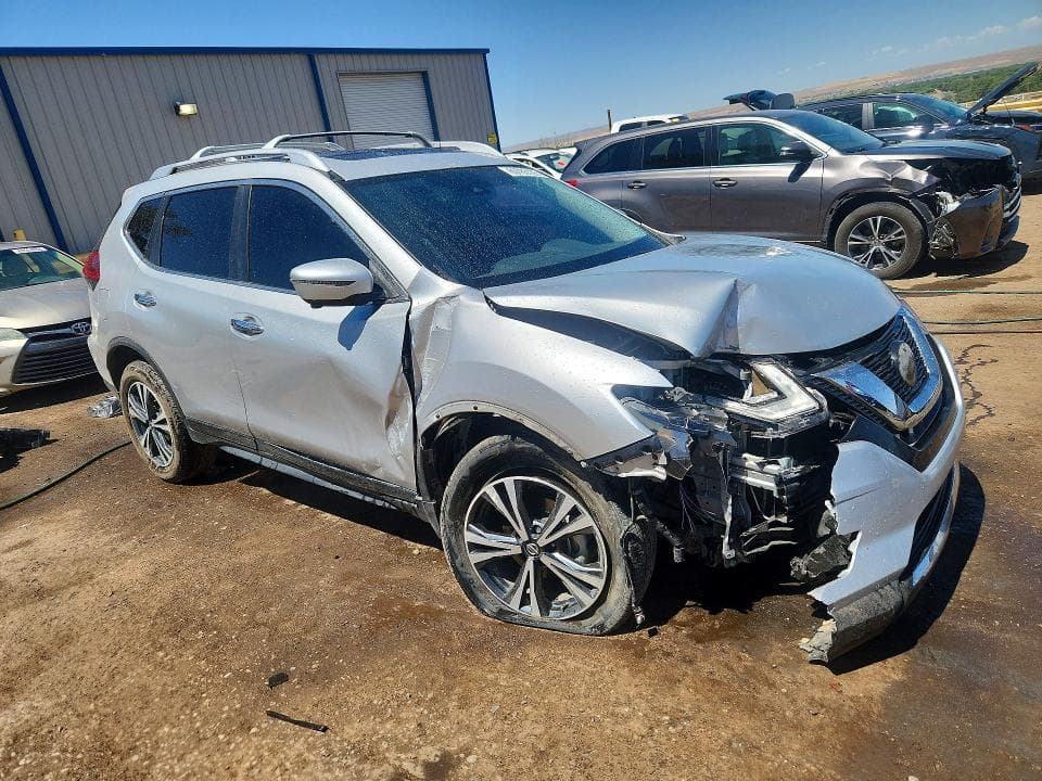 2020 NISSAN ROGUE SV 4