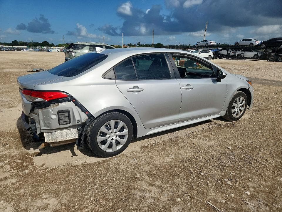 2020 TOYOTA COROLLA LE 3
