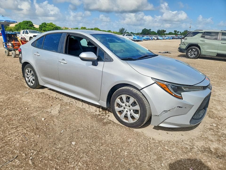 2020 TOYOTA COROLLA LE 4
