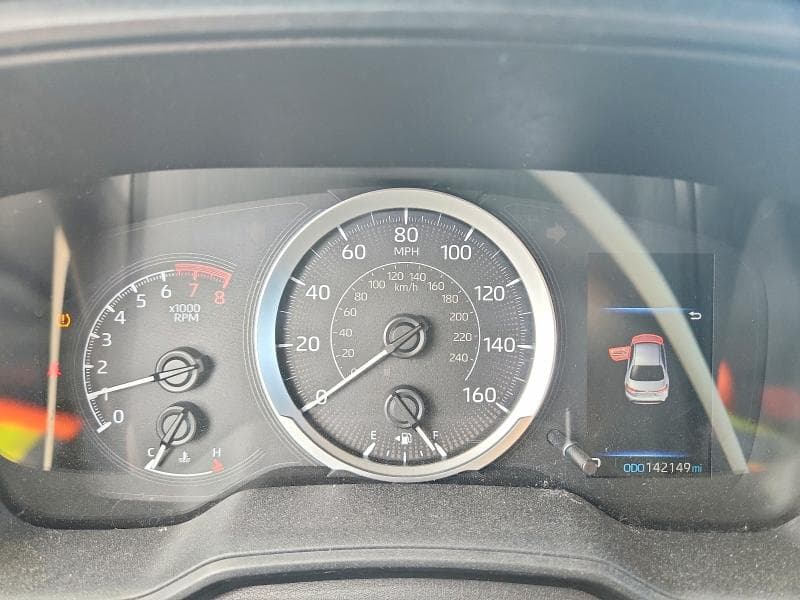 2020 TOYOTA COROLLA LE 9