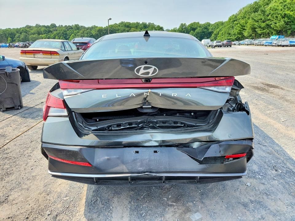2024 HYUNDAI ELANTRA SEL 6