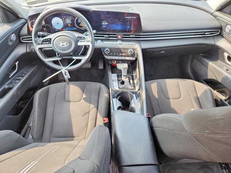 2024 HYUNDAI ELANTRA SEL 8