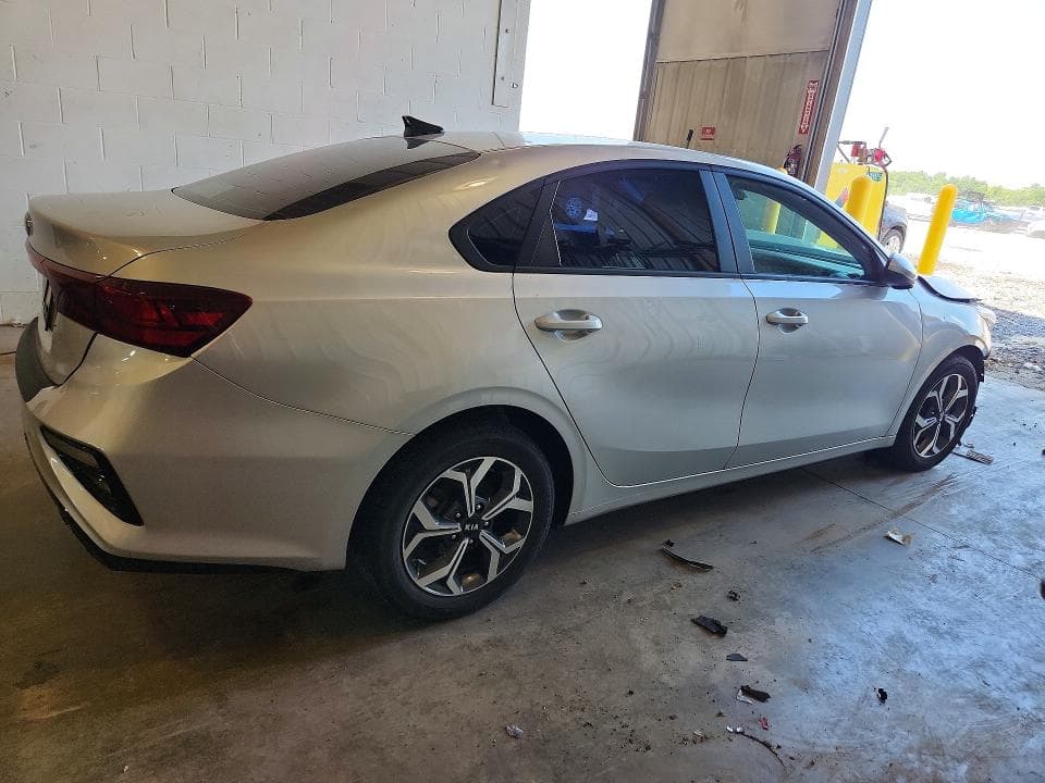 2021 KIA FORTE LXS 3