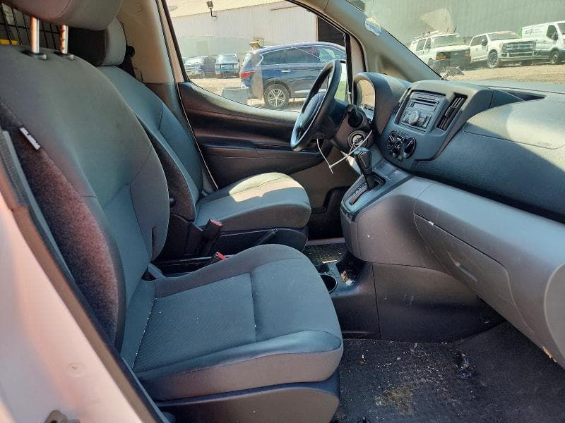 2017 CHEVROLET CITY EXPRESS LS 11