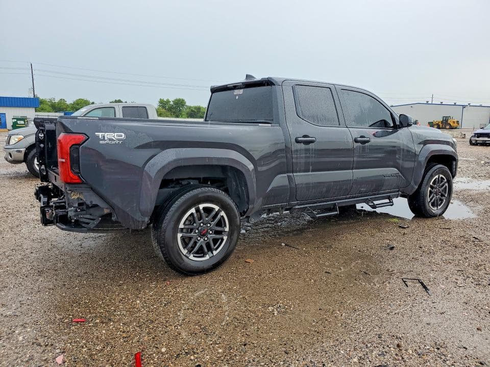 2024 TOYOTA TACOMA TRD SPORT 3