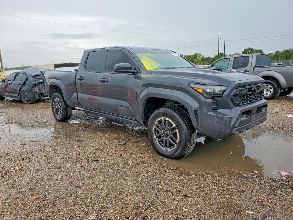 2024 TOYOTA TACOMA TRD SPORT 4