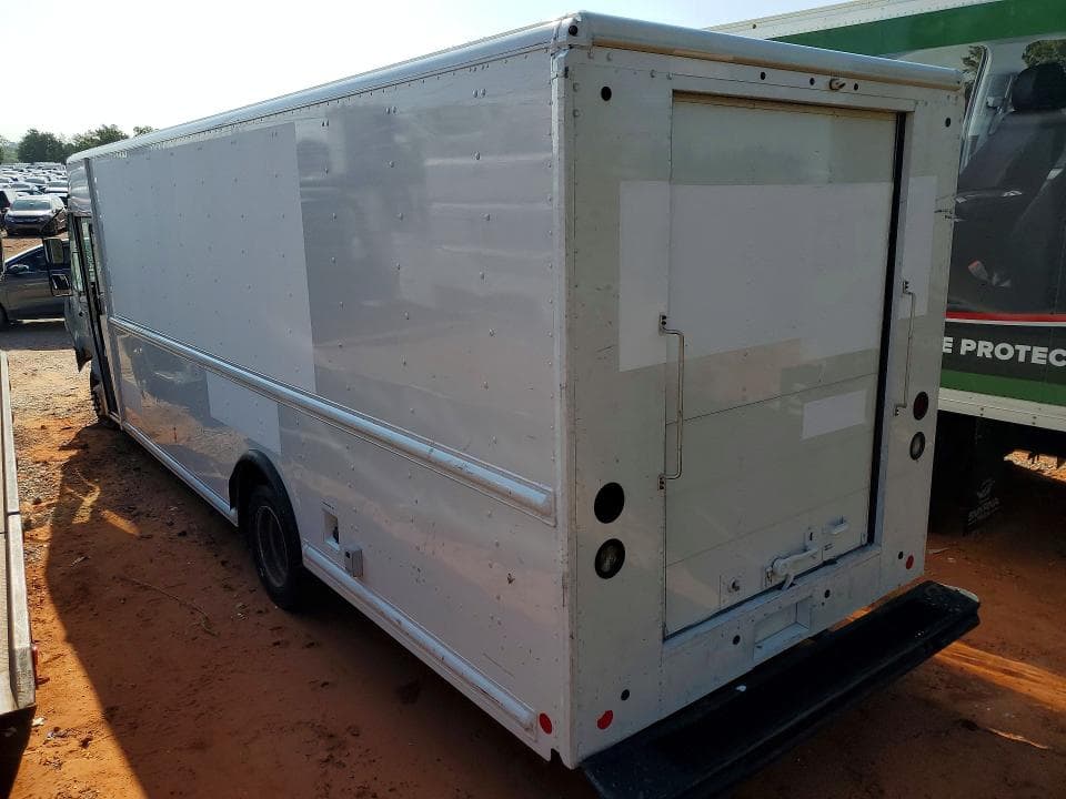 2021 FORD F59 DELIVERY TRUCK 2