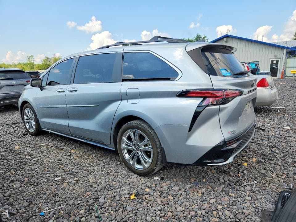 2022 TOYOTA SIENNA XSE XSE 2