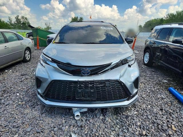 2022 TOYOTA SIENNA XSE XSE 5