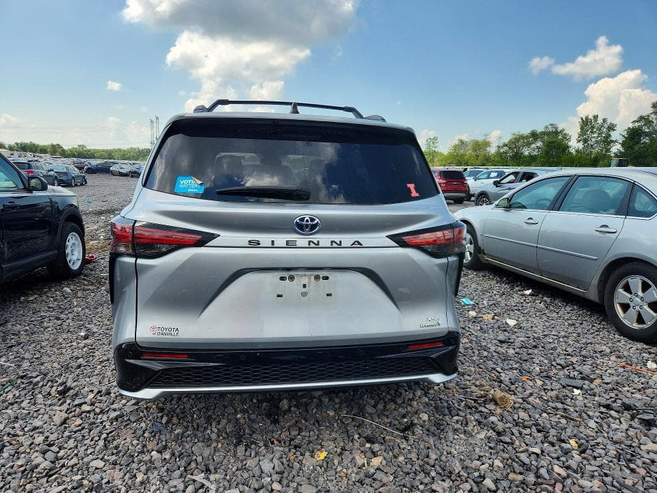2022 TOYOTA SIENNA XSE XSE 6