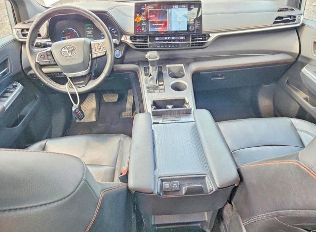 2022 TOYOTA SIENNA XSE XSE 8