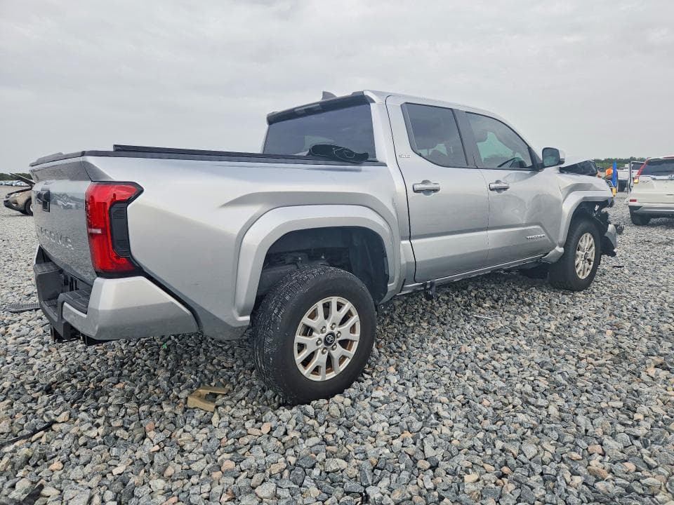 2024 TOYOTA TACOMA SR5 3