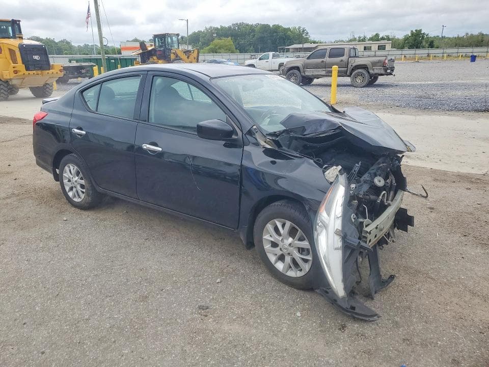 2017 NISSAN VERSA 1.6 S 4