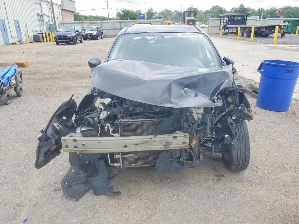 2017 NISSAN VERSA 1.6 S 5