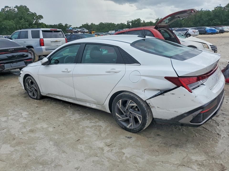 2025 HYUNDAI ELANTRA SEL 2