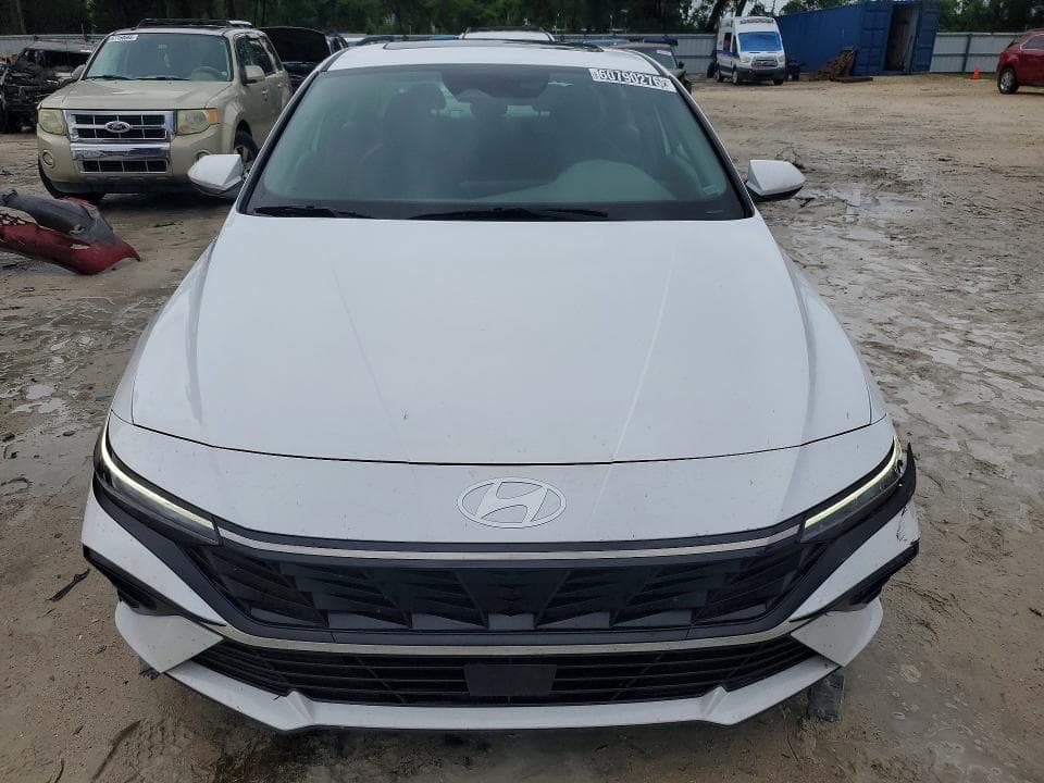 2025 HYUNDAI ELANTRA SEL 5