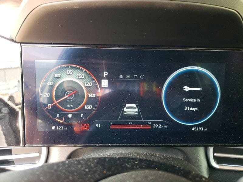 2024 HYUNDAI ELANTRA SEL 9