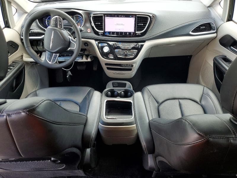 2024 CHRYSLER PACIFICA HYBRID SELECT 8