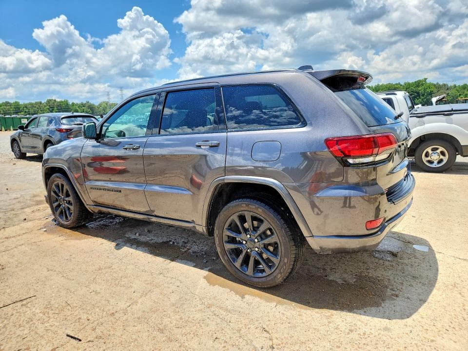 2021 JEEP GRAND CHEROKEE LAREDO 2