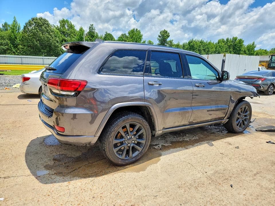 2021 JEEP GRAND CHEROKEE LAREDO 3