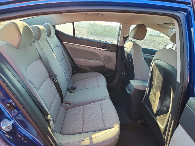 2020 HYUNDAI ELANTRA SEL 10
