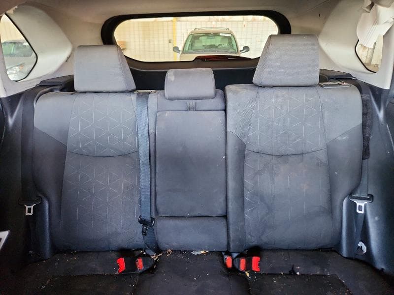 2021 TOYOTA RAV4 HYBRID XLE 10