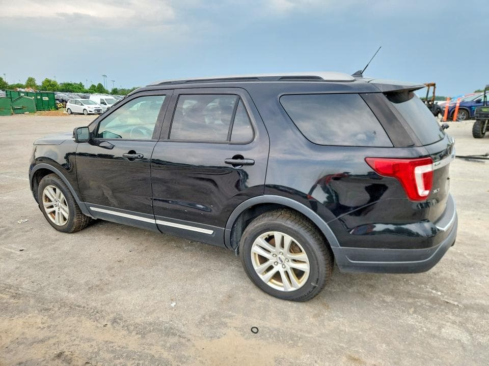 2018 FORD EXPLORER XLT 2