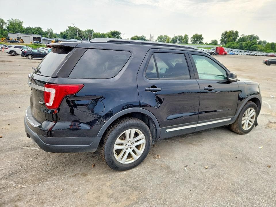 2018 FORD EXPLORER XLT 3