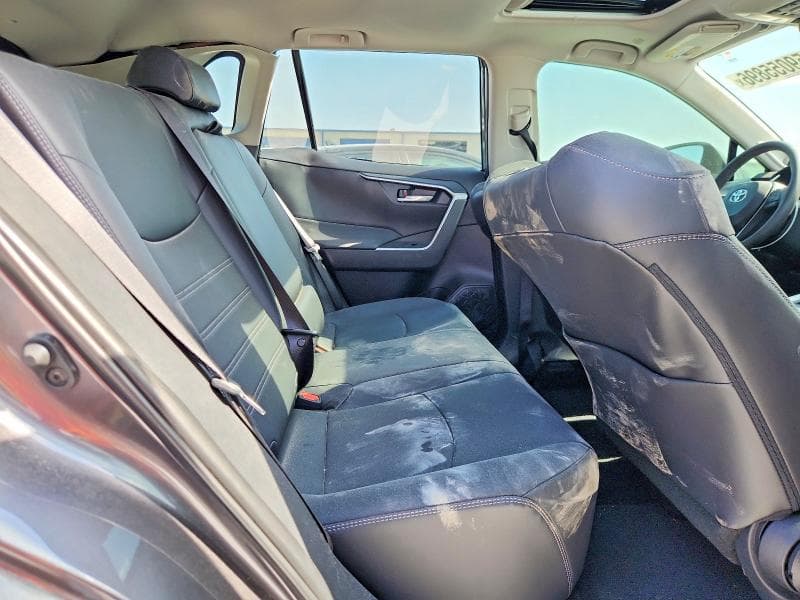 2025 TOYOTA RAV4 XLE PREMIUM 12
