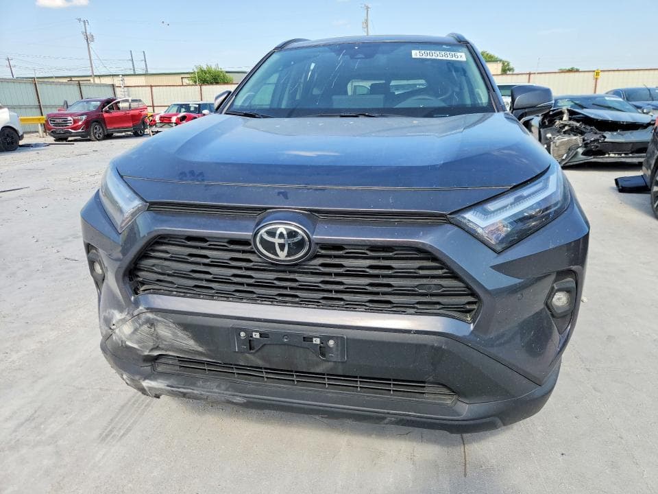 2025 TOYOTA RAV4 XLE PREMIUM 6