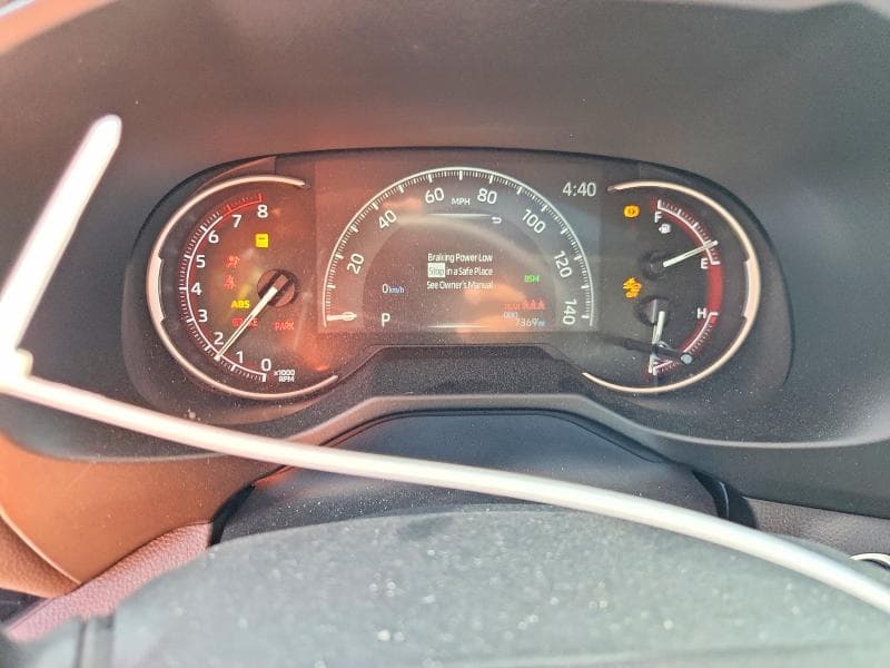 2025 TOYOTA RAV4 XLE PREMIUM 10