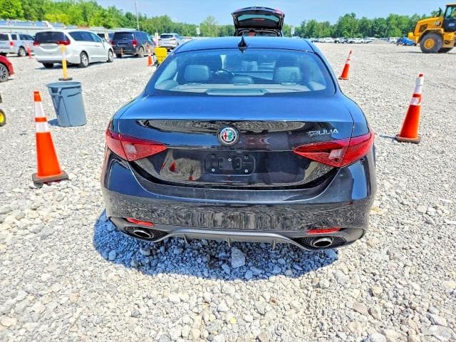2018 ALFA ROMEO GIULIA 6