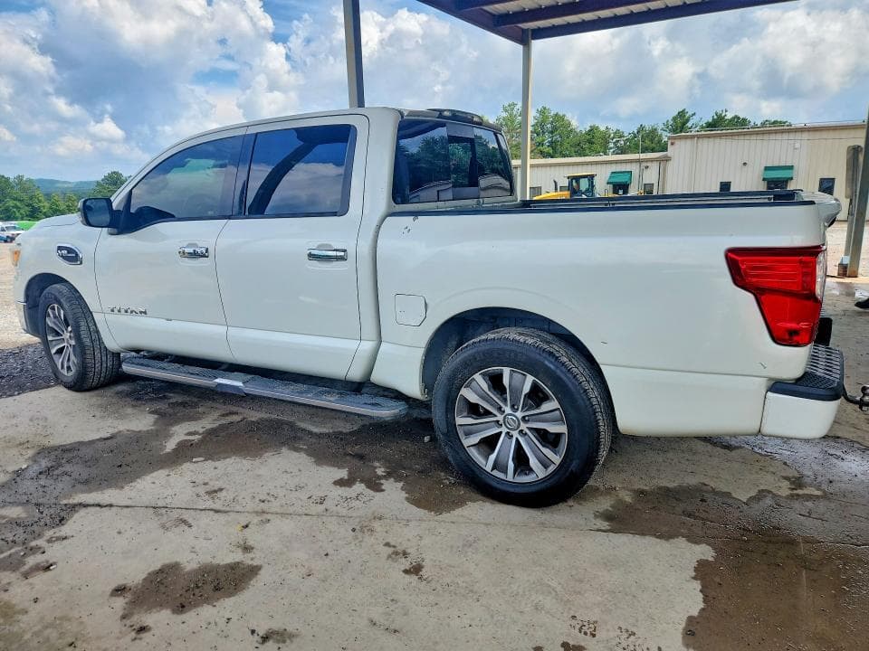 2017 NISSAN TITAN SL SL 2