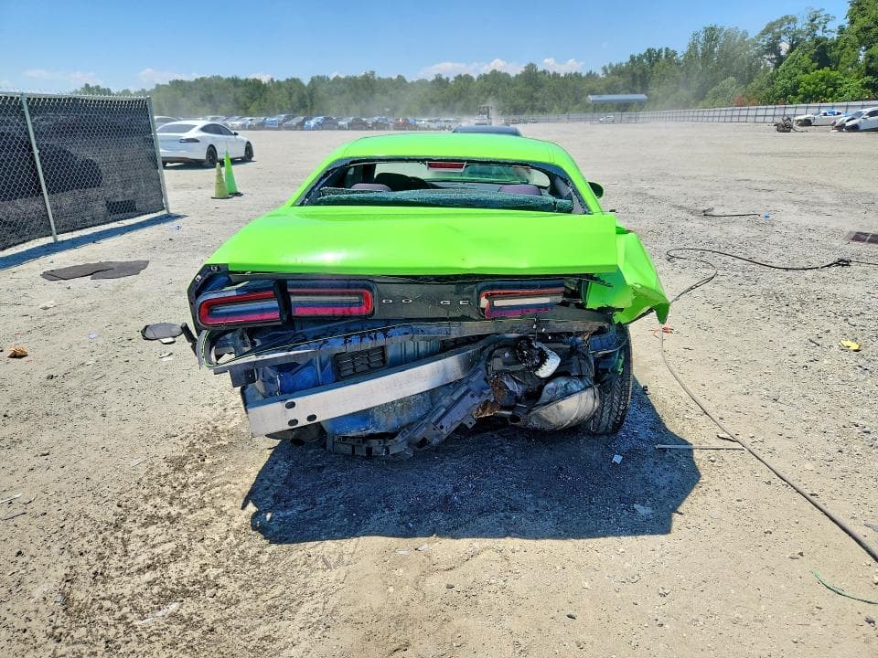2017 DODGE CHALLENGER SXT 6