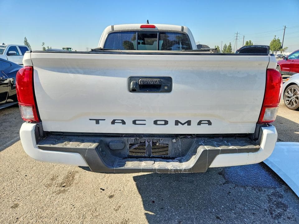 2020 TOYOTA TACOMA SR 6