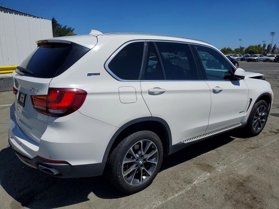 2017 BMW X5 XDR40E 3