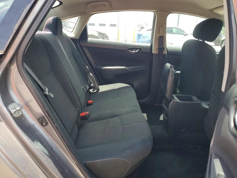 2018 NISSAN SENTRA S S 10