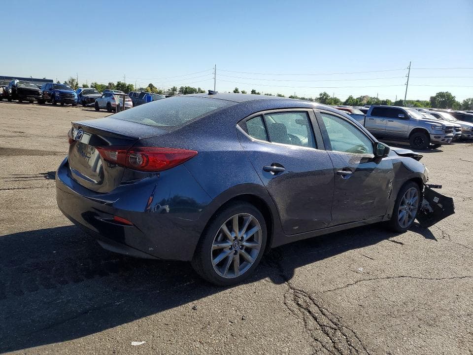 2018 MAZDA 3 TOURING 3