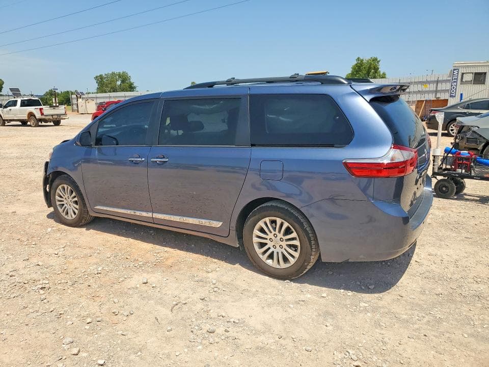 2017 TOYOTA SIENNA XLE 8-PASSENGER XLE 8-PASSENGER 2