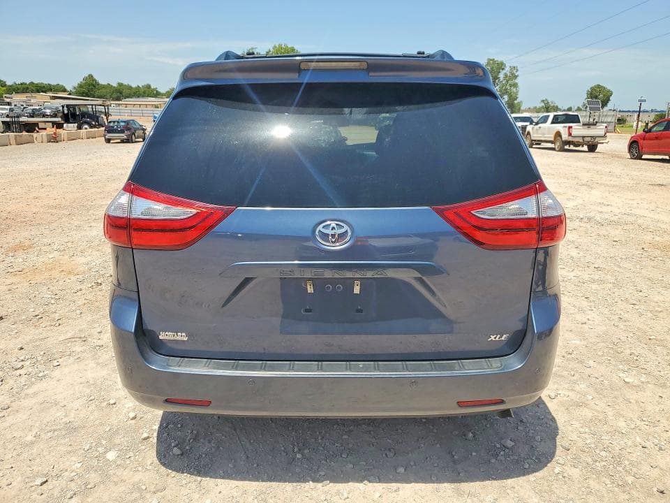 2017 TOYOTA SIENNA XLE 8-PASSENGER XLE 8-PASSENGER 6
