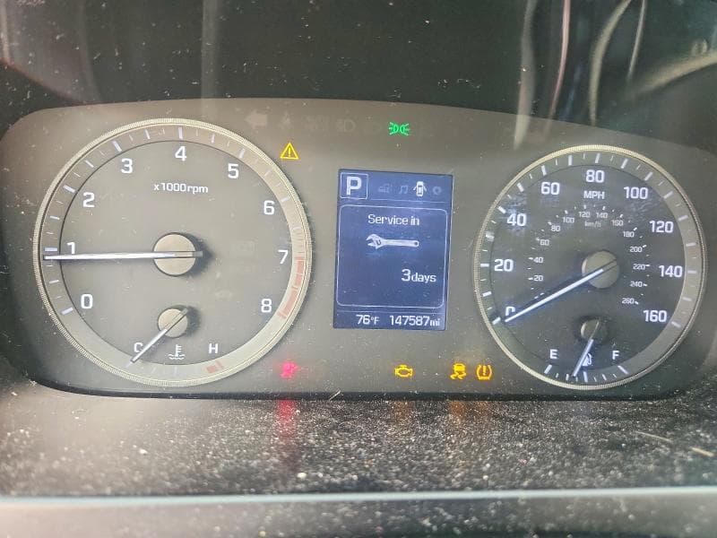 2017 HYUNDAI SONATA SE 9