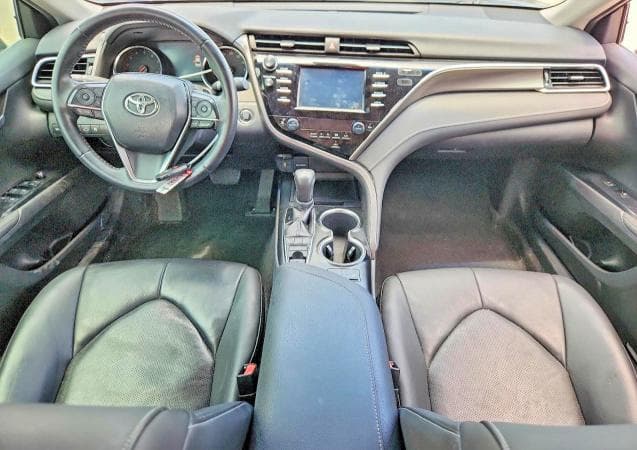 2018 TOYOTA CAMRY XSE 8