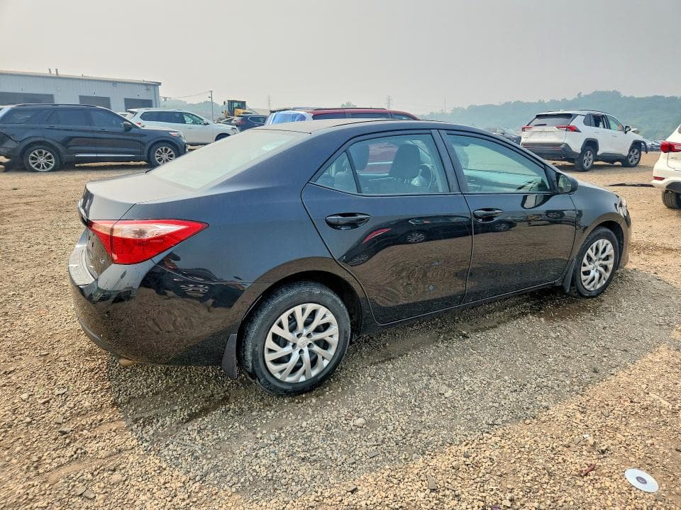 2019 TOYOTA COROLLA LE 3