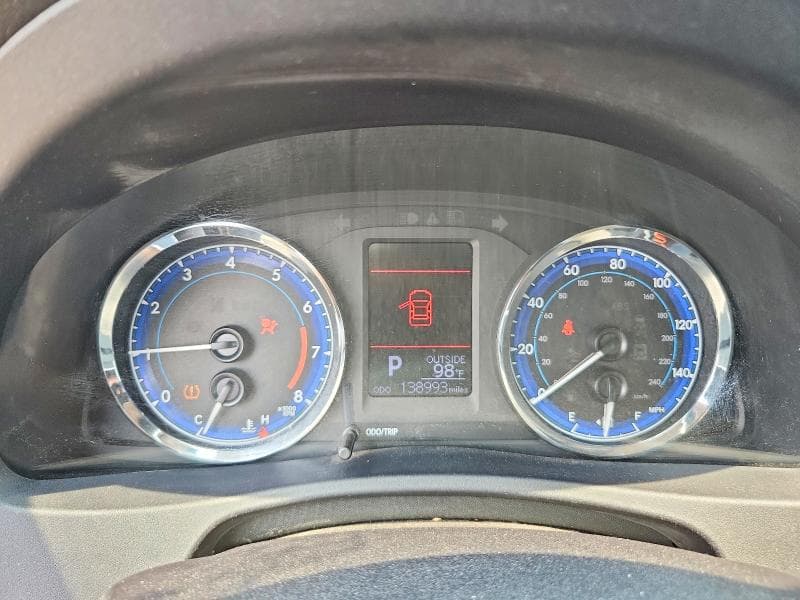 2019 TOYOTA COROLLA LE 9