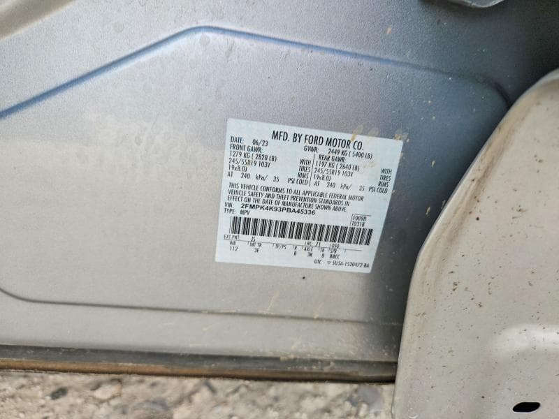 2023 FORD EDGE TITANIUM 12