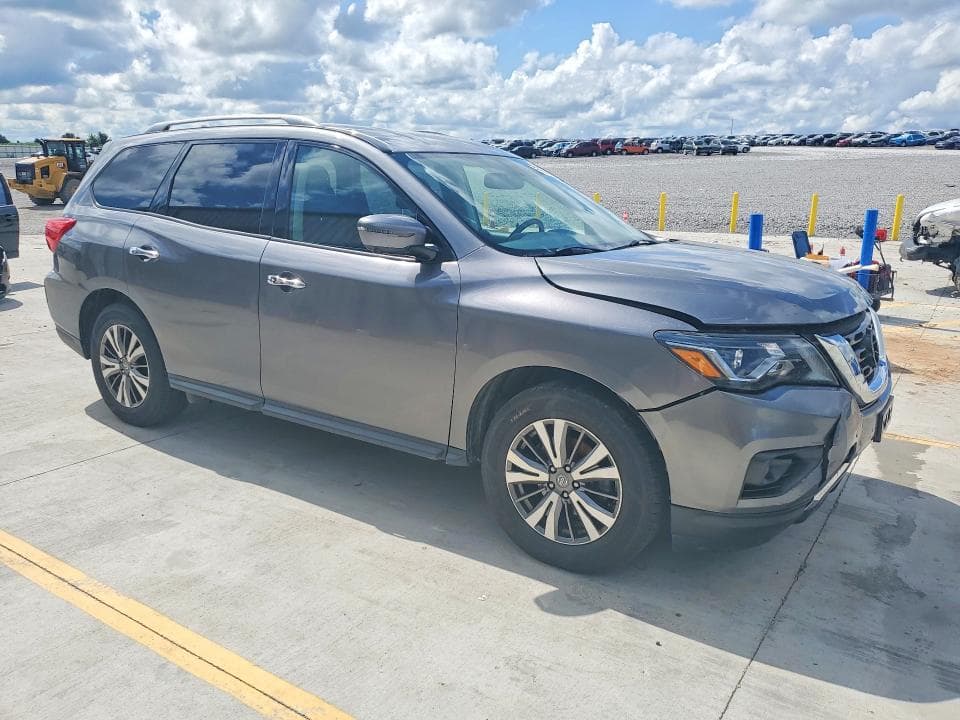 2019 NISSAN PATHFINDER SL 4