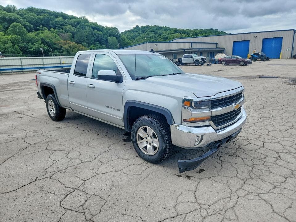 2018 CHEVROLET SILVERADO K1500 LT 4