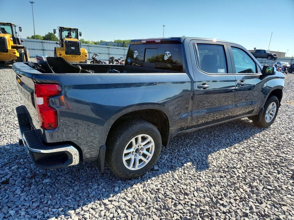 2020 CHEVROLET SILVERADO K1500 LT 3