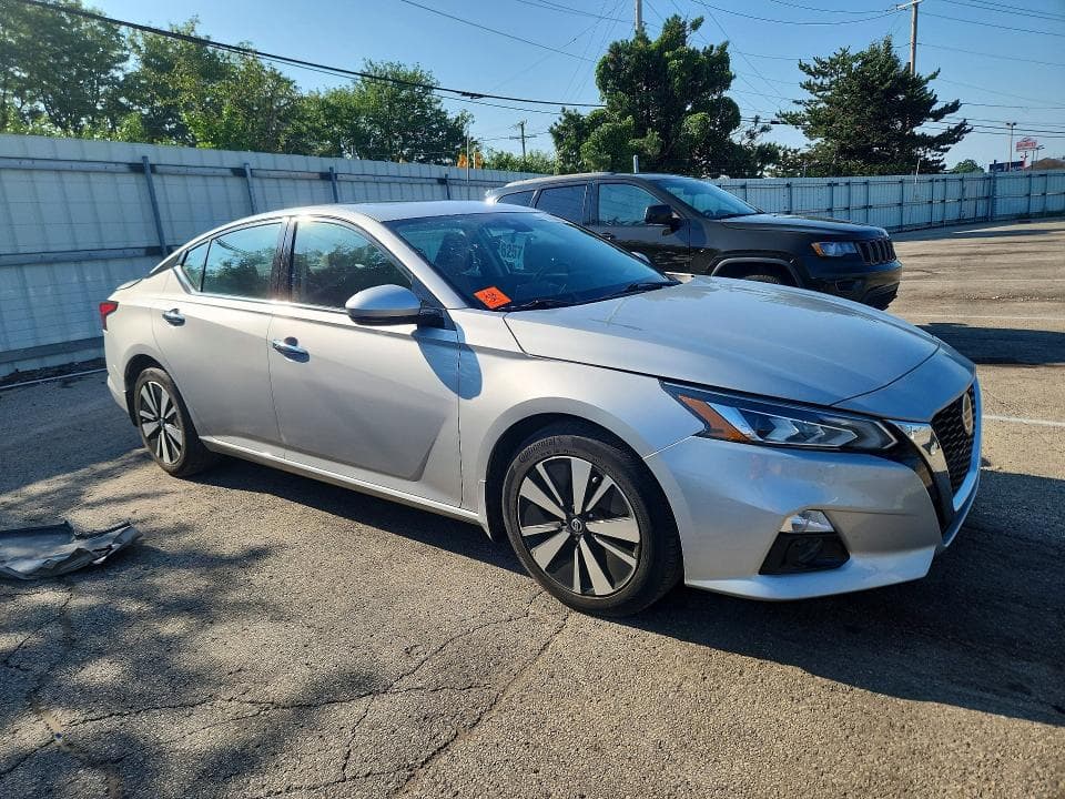 2021 NISSAN ALTIMA SL 4