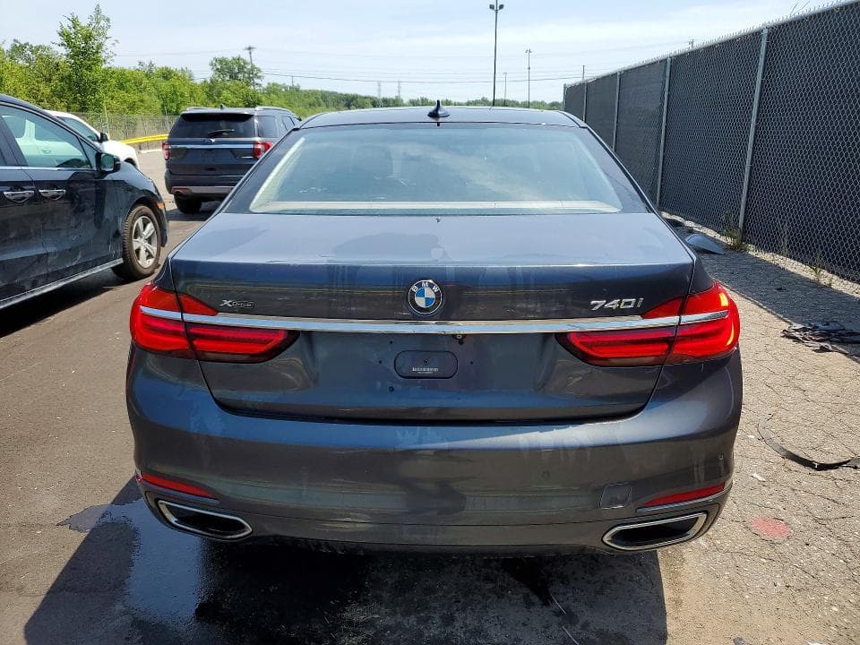 2018 BMW 740 XI 6